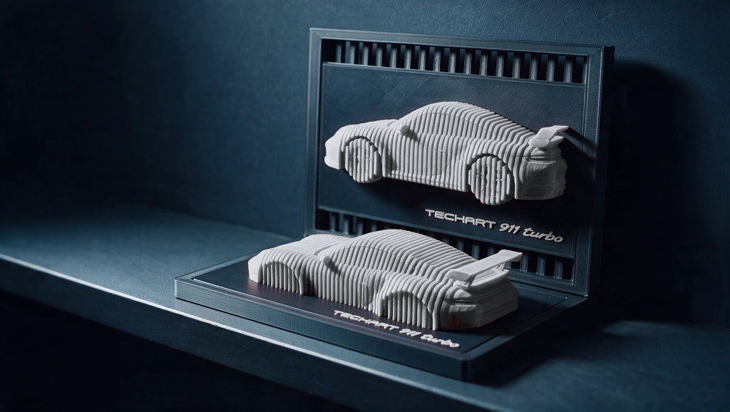 911 Turbo 992 TechArt — Layered Display