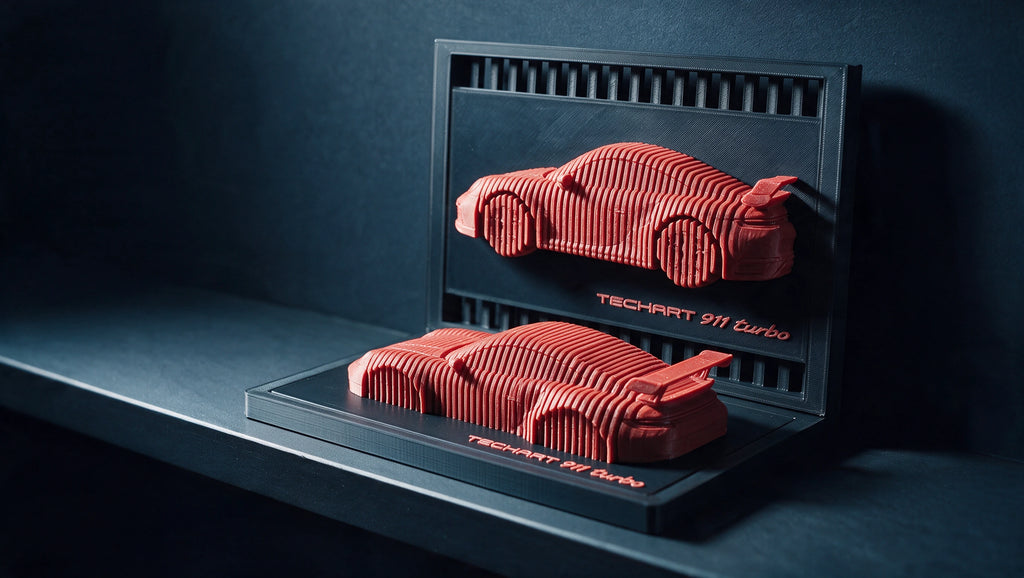 911 Turbo 992 TechArt — Layered Display
